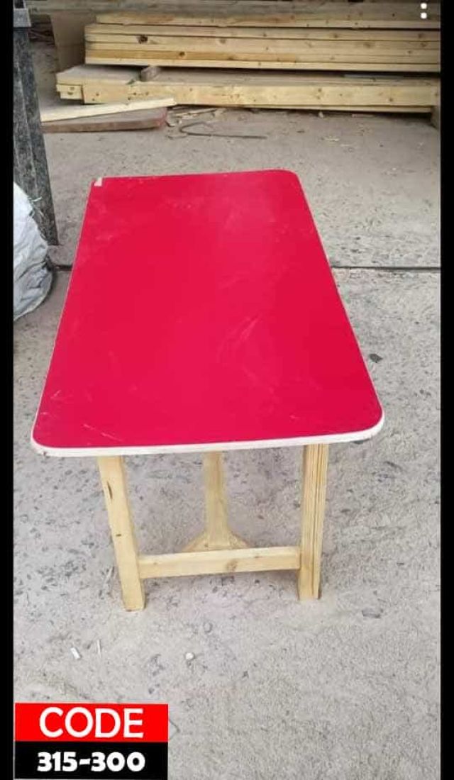 ترابيزة مدرسية