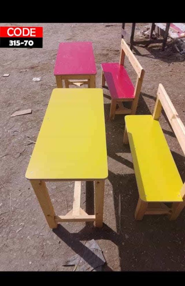 ديسك اطفالي بالكرسي