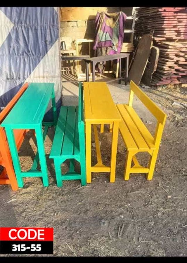 ديسك اطفالي بالكرسي