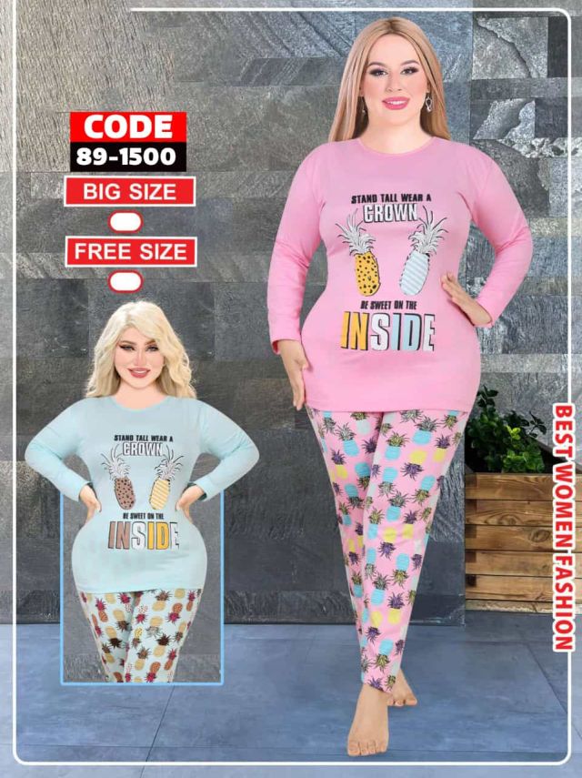 ملابس نسائية